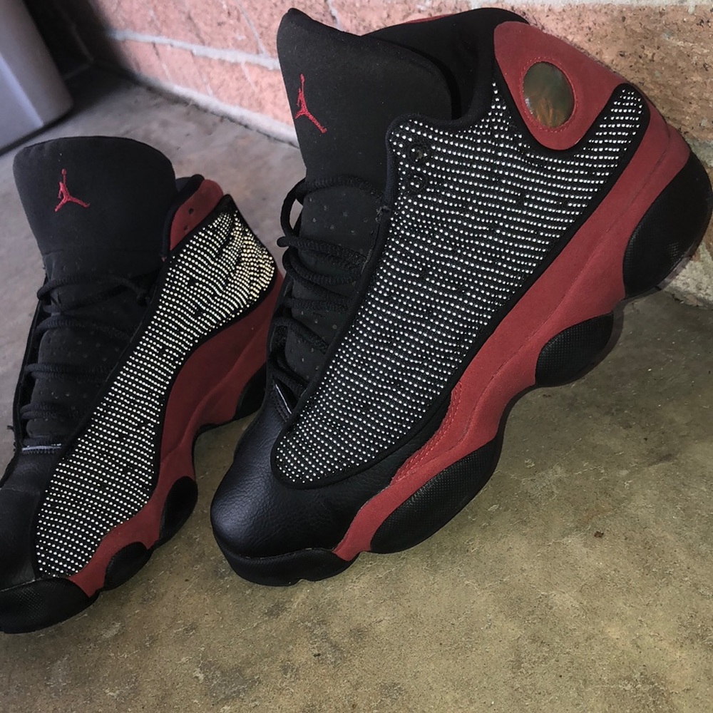 Jordan Retro 13 “bred”